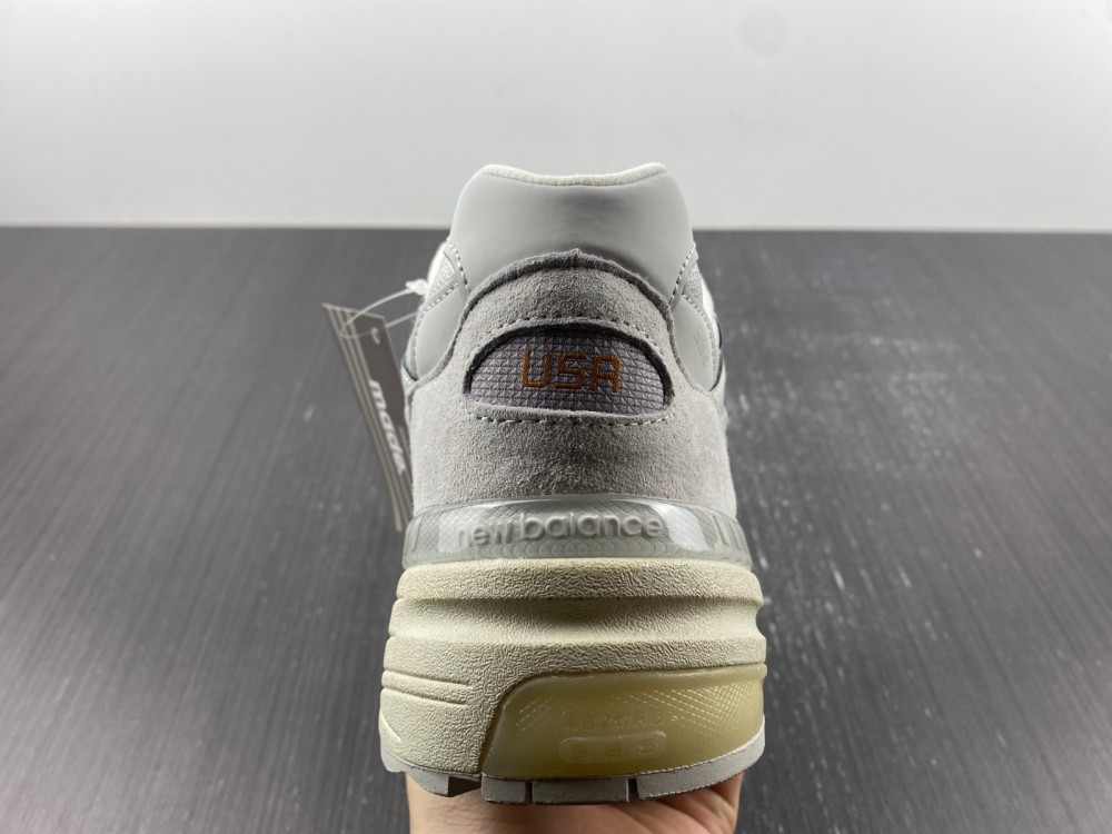 New Balance 992 'White Silver Nimbus Cloud' M992MD