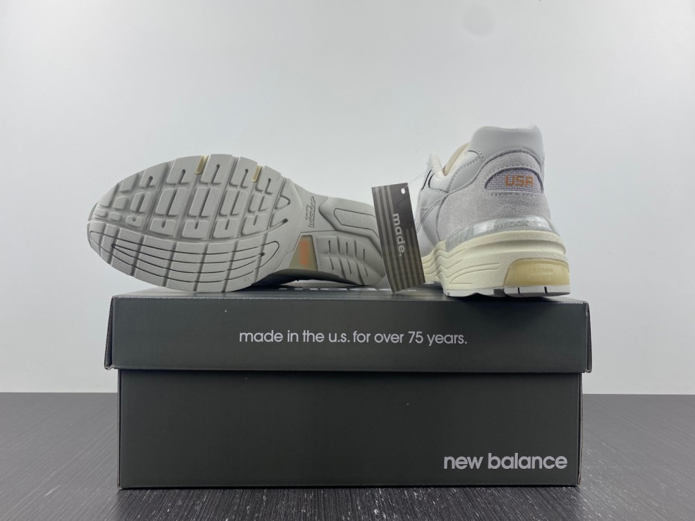 New Balance 992 'White Silver Nimbus Cloud' M992MD