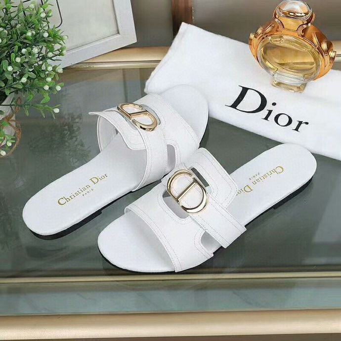 Dior Women 30 Montaigne Flat Thong Sandal White Calfskin