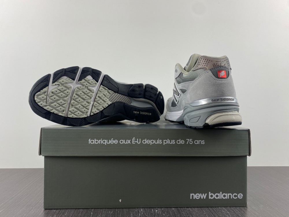 New Balance 990V3 Grey