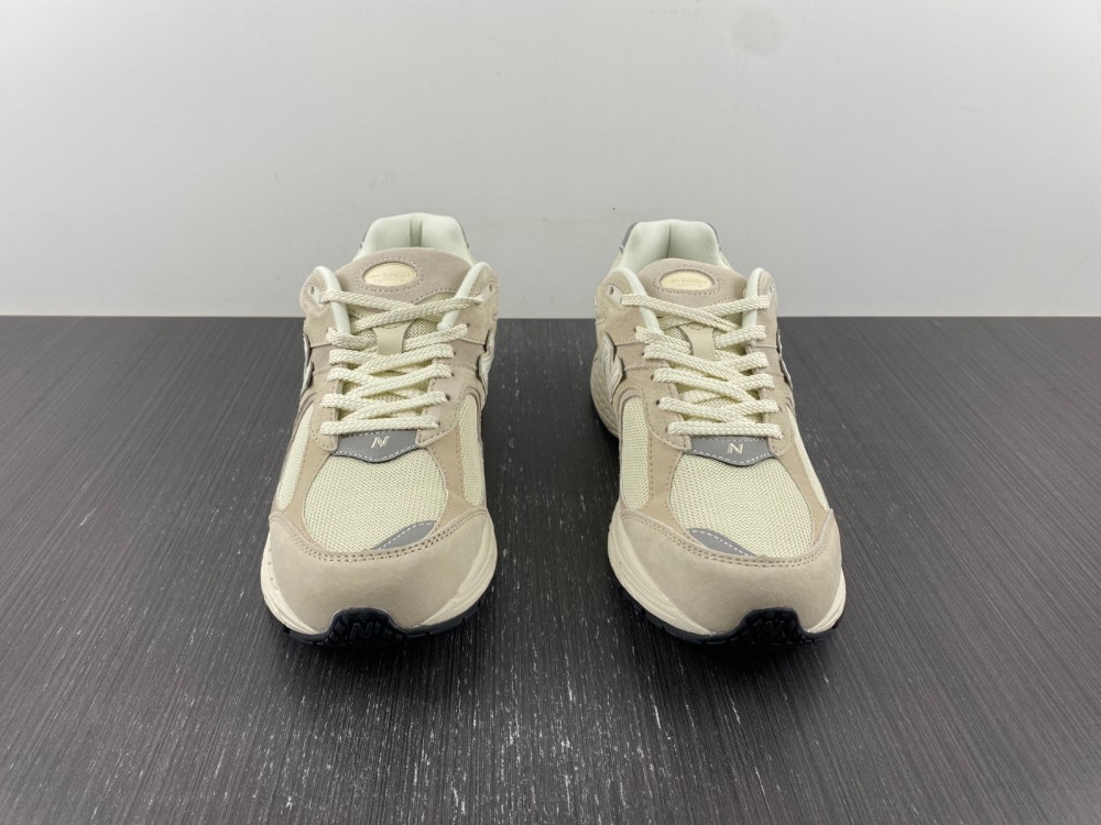 New Balance 2002R Calm Taupe