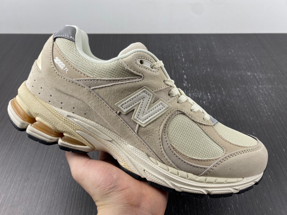 New Balance 2002R Calm Taupe