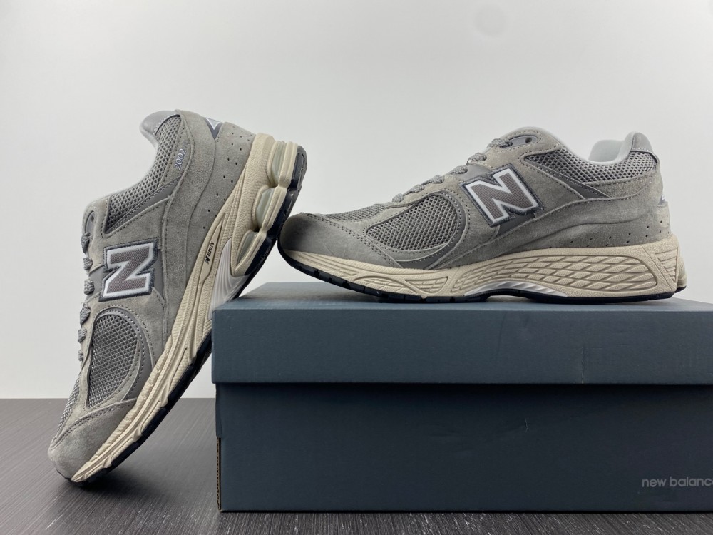 New Balance 2002R Marblehead Light Aluminum