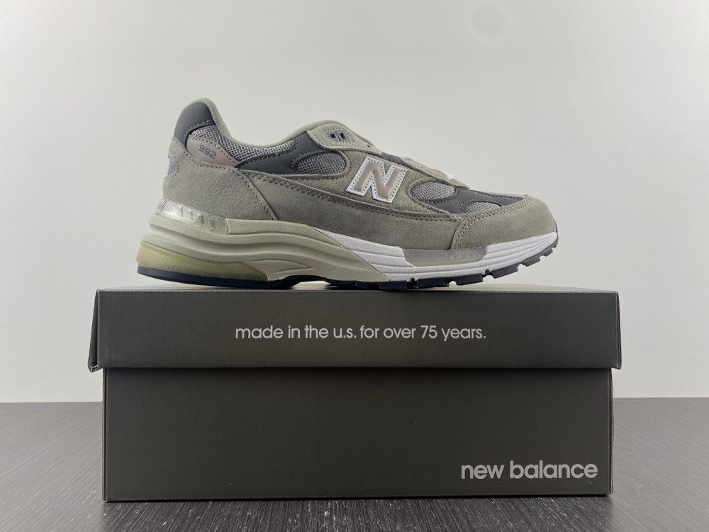 New Balance 992 Grey