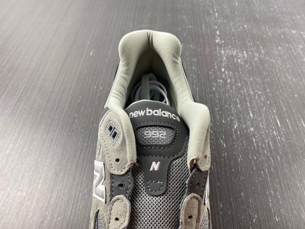New Balance 992 Grey
