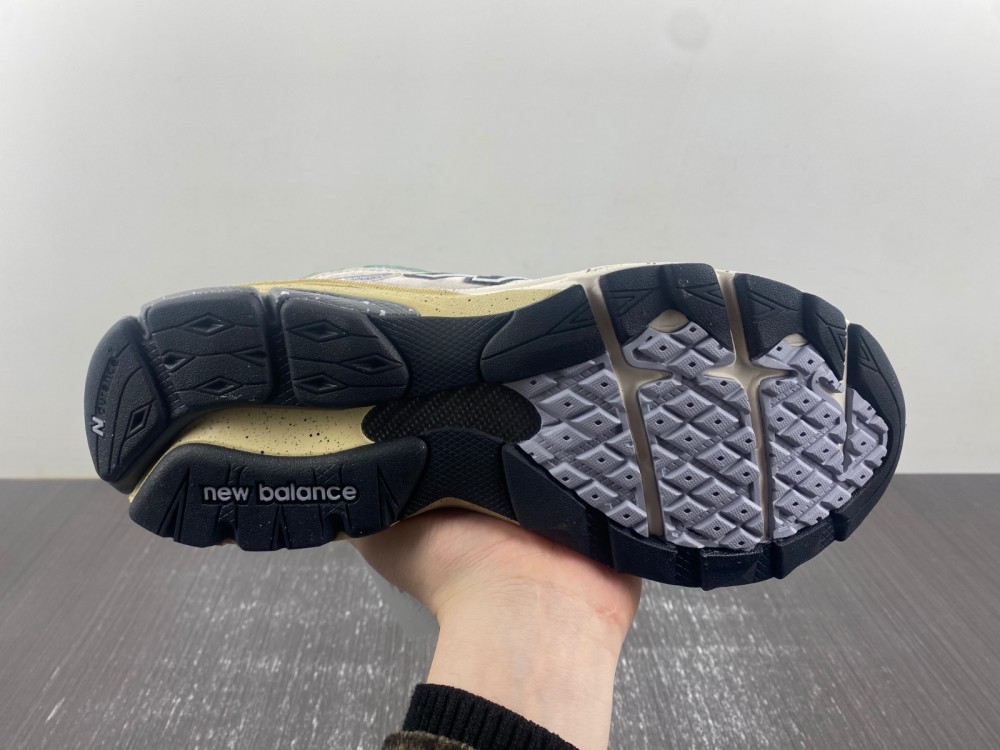 New Balance 990V1 Grey Red