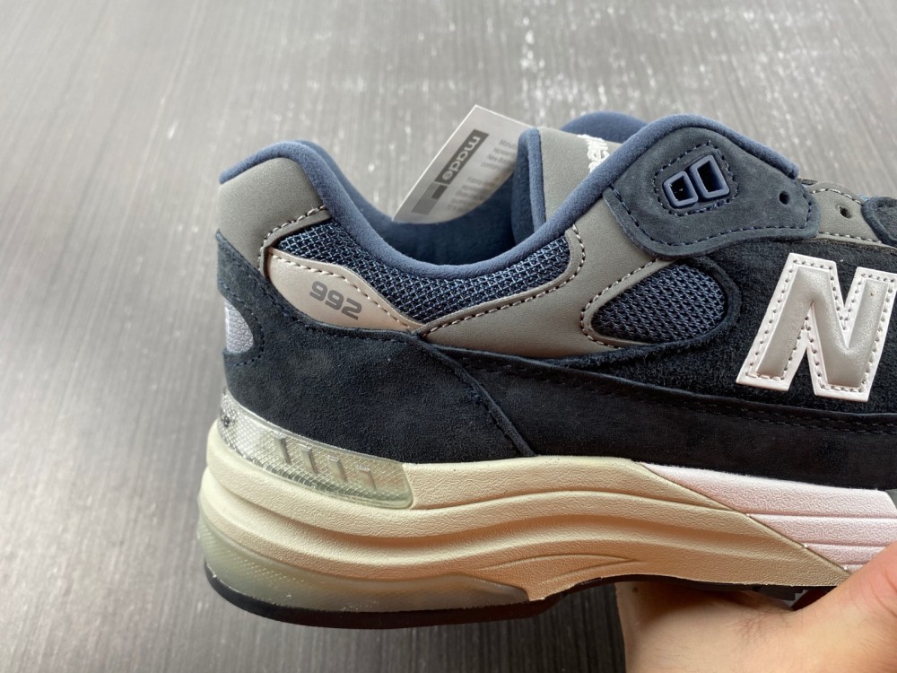 New Balance 993 - Navy / White