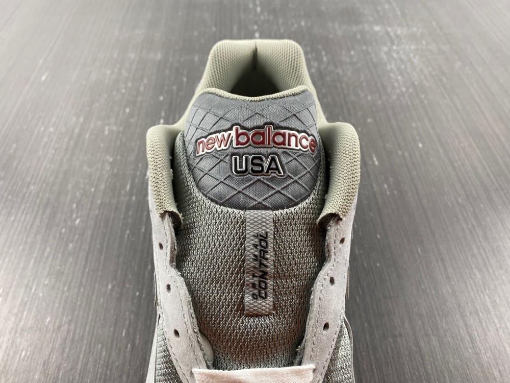 New Balance 990V3 Grey