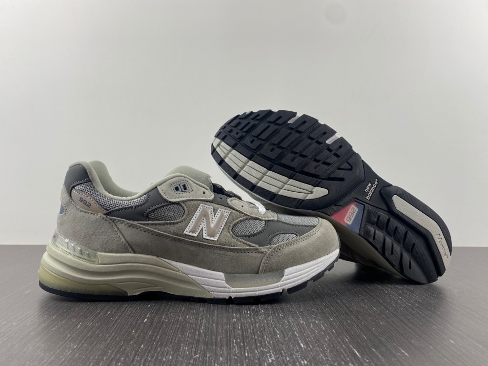 New Balance 992 Grey