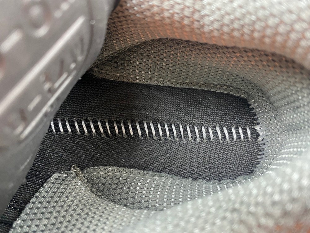 New Balance 990v3 MiUSA Patta Keep Your Family Close