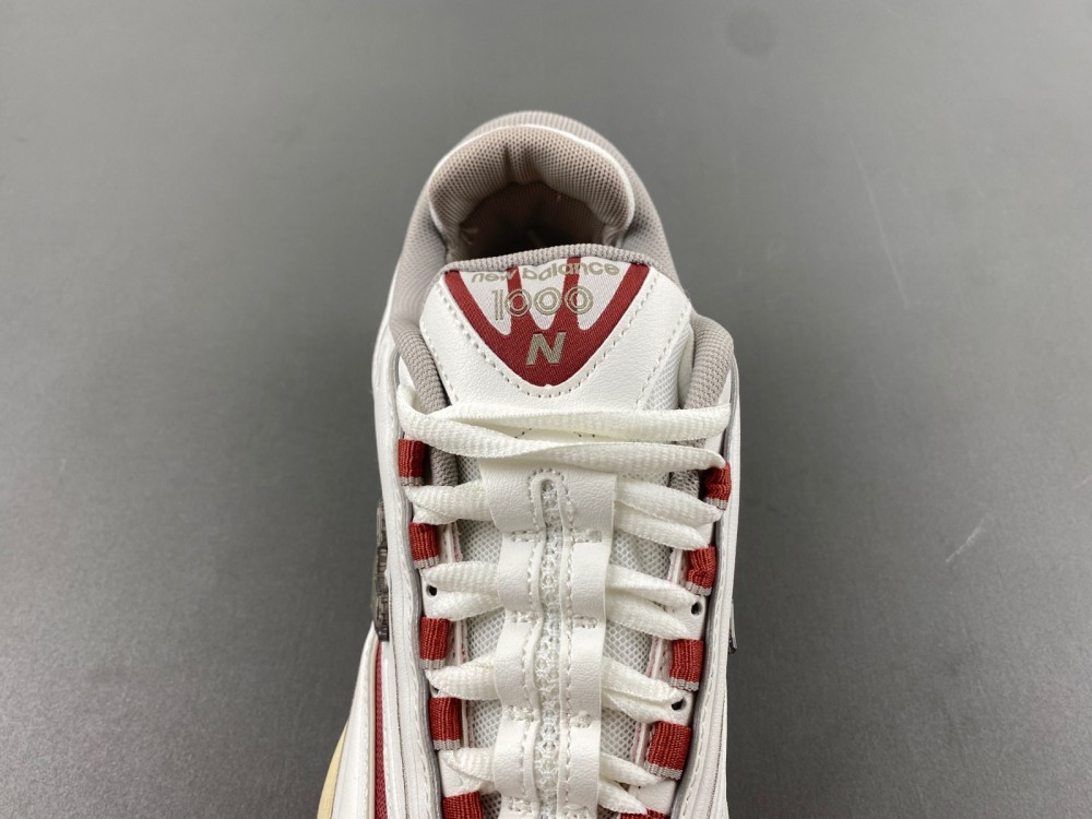 New Balance 1000 