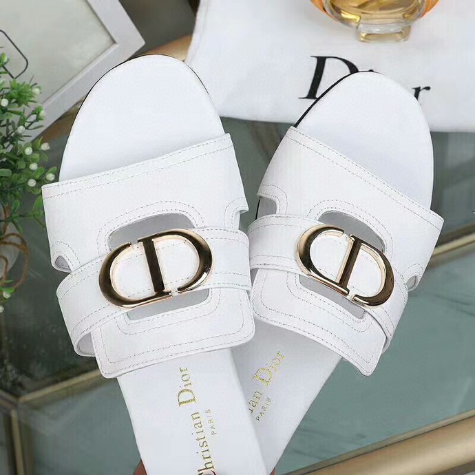 Dior Women 30 Montaigne Flat Thong Sandal White Calfskin