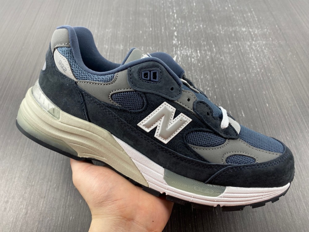 New Balance 993 - Navy / White