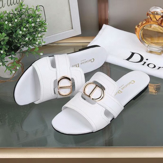 Dior Women 30 Montaigne Flat Thong Sandal White Calfskin
