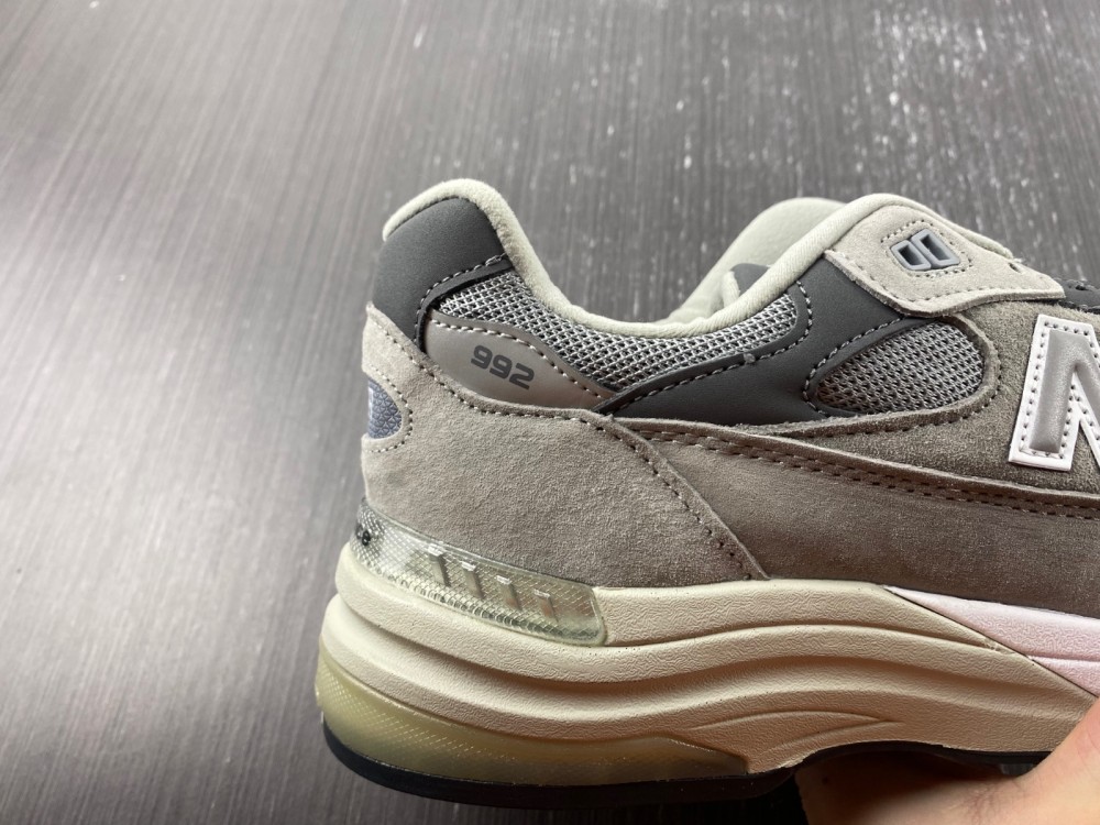 New Balance 992 Grey