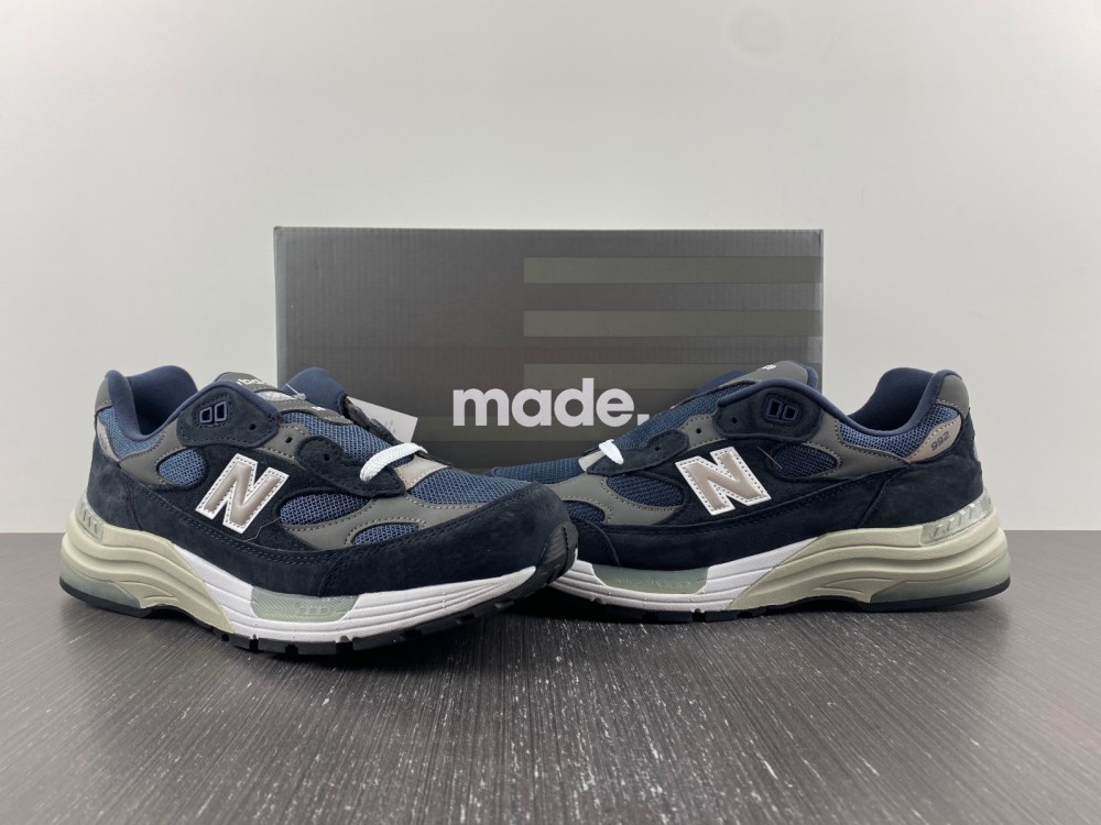 New Balance 993 - Navy / White