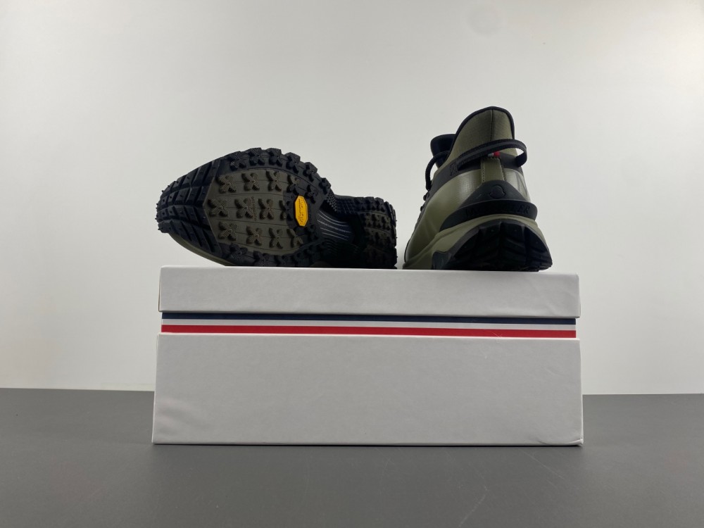 Moncler Trailgrip Lite 2 Sneakers khaki