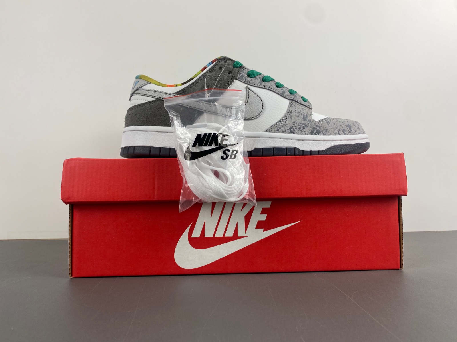 Nike Dunk Low Retro 'Philly' HF4840-068