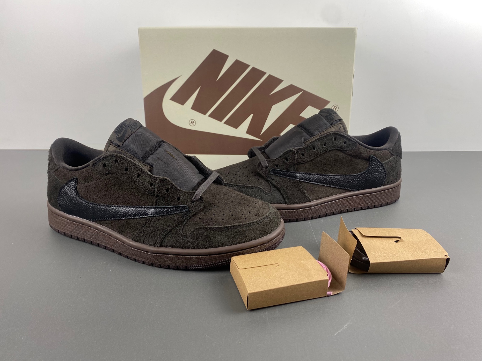 Travis Scott x Air Jordan 1 Low OG Velvet Brown - Dec 2024 - DM7866-202