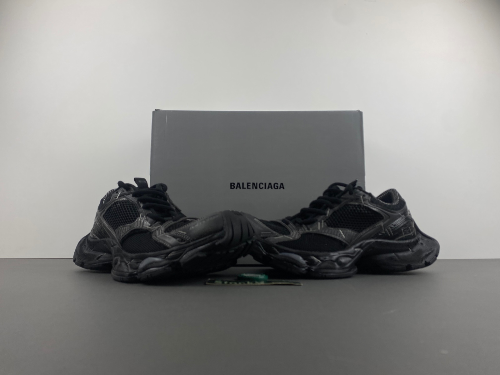 BALENCIAGA Stapler Low Sneakers black 803681_w3st4_1000