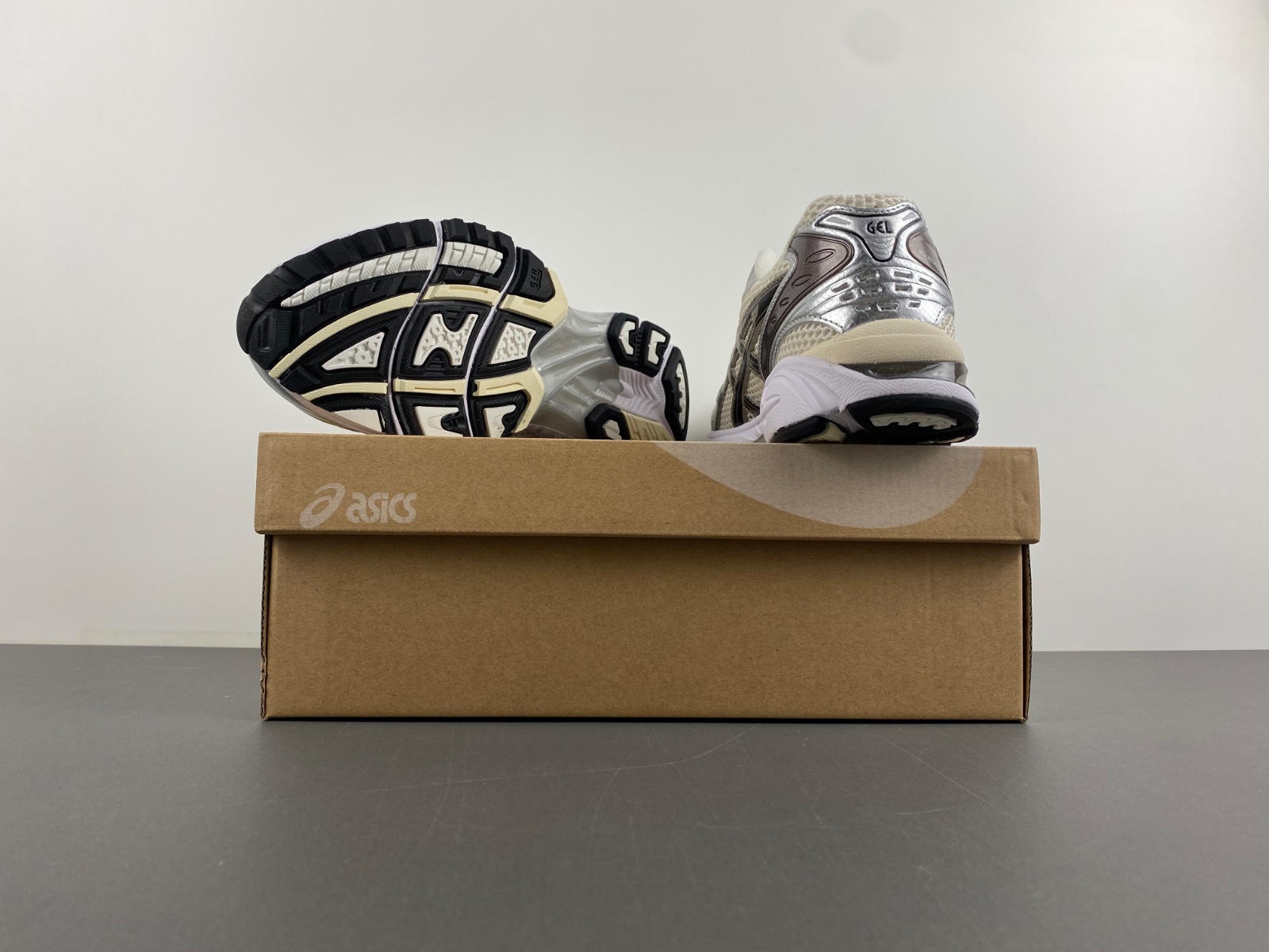 Asics GEL-KAYANO 14 Kith Cream Scarab