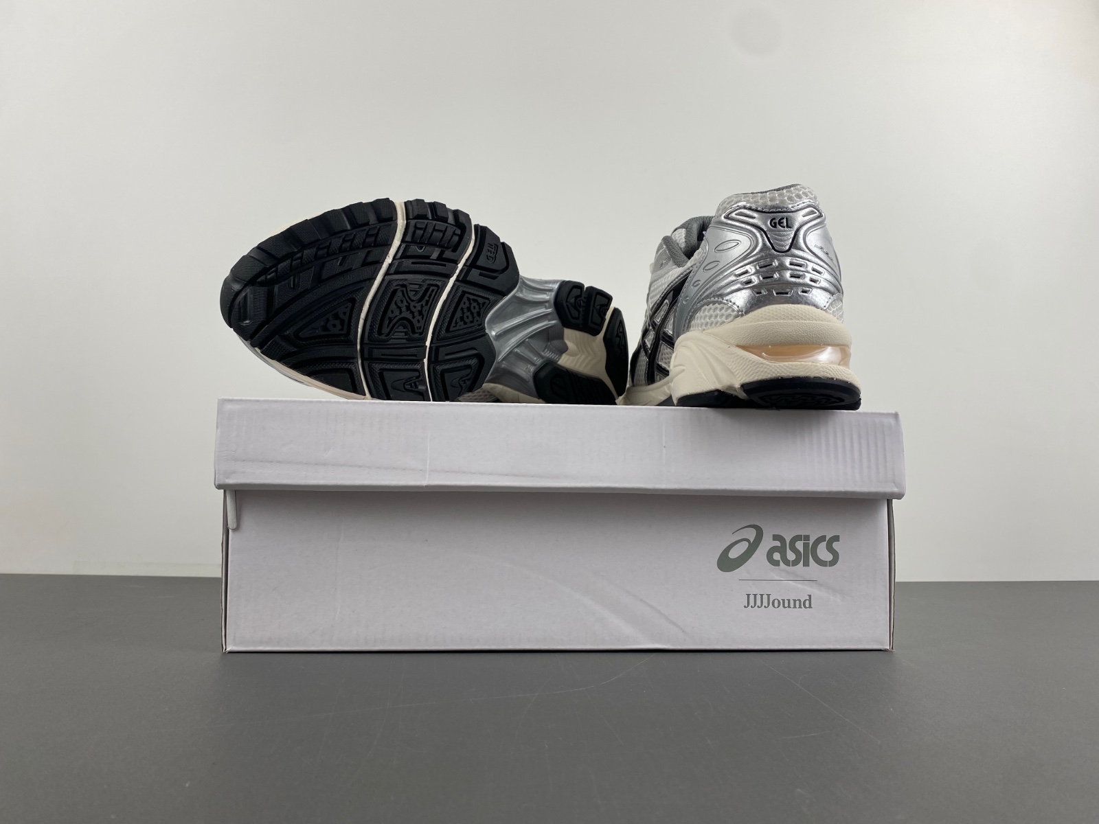 Asics GEL-KAYANO 14  JJJJound Silver Black