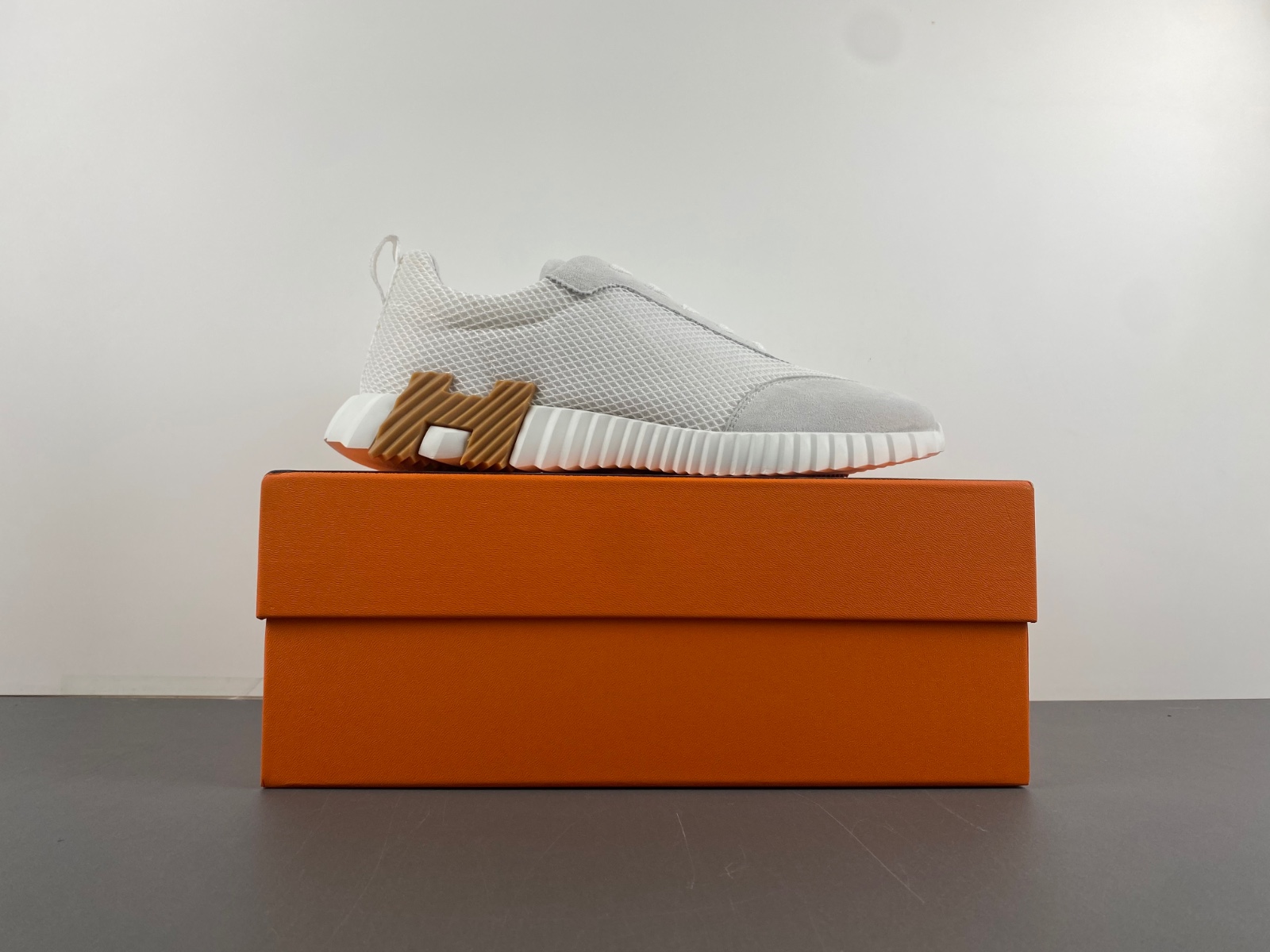 Hermes Paris Bouncing Sneaker White Brown Z854-H202934Z H02