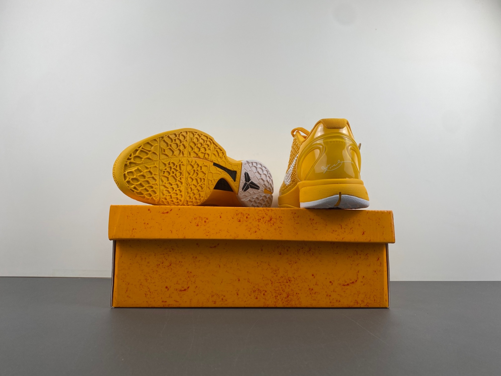 Nike Kobe 6 Protro yellow CW2190-501