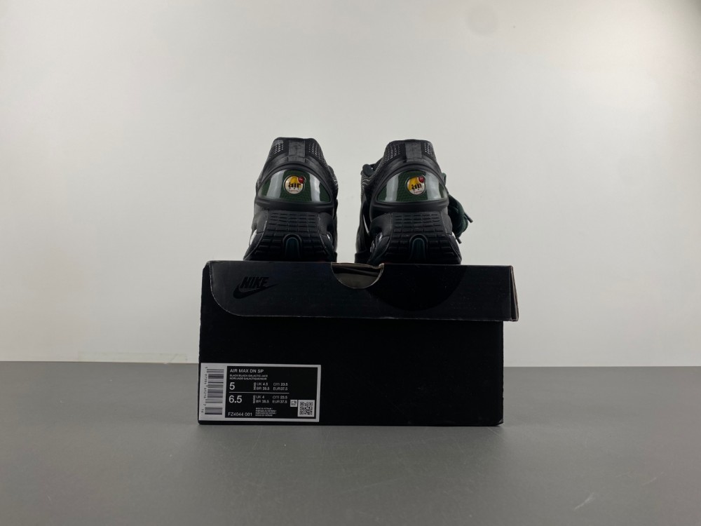 Supreme x Nike Air Max DN 'Black Galactic Jade' FZ4044-001