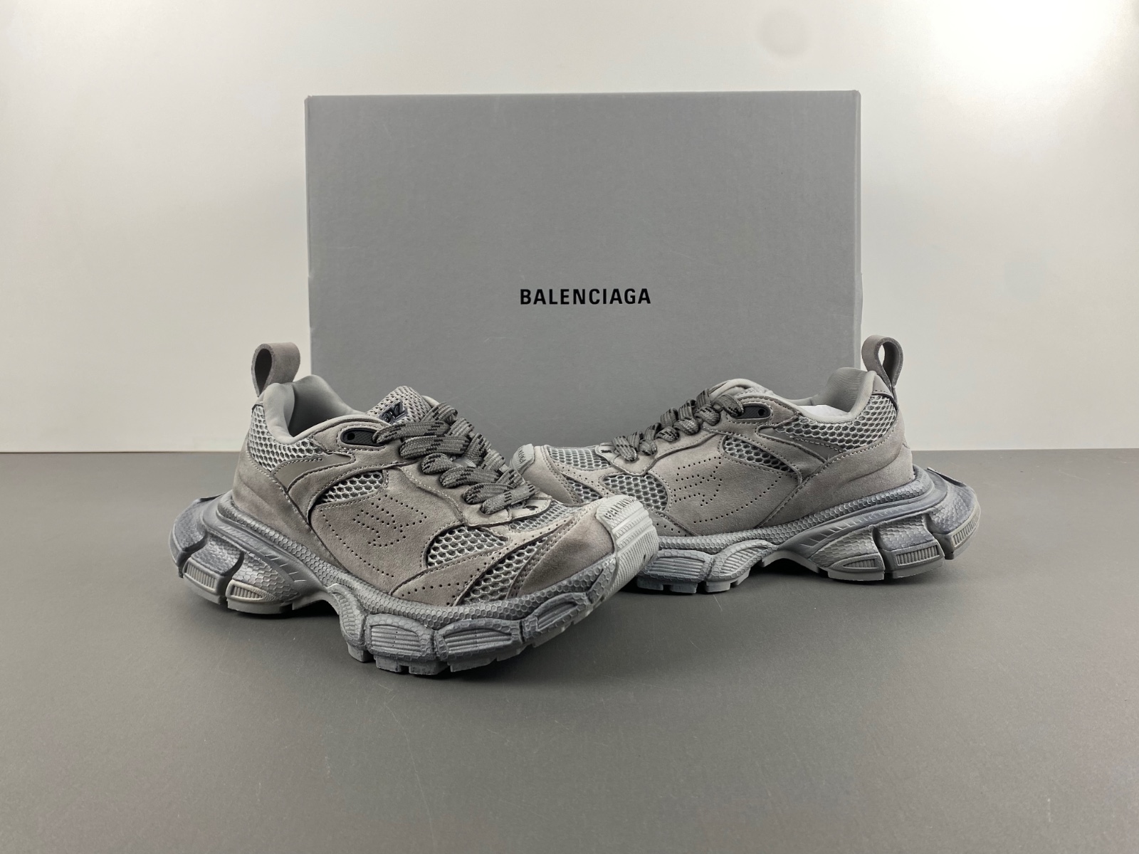 Balenciaga 3XL Grey 759693 W3XLH 0210
