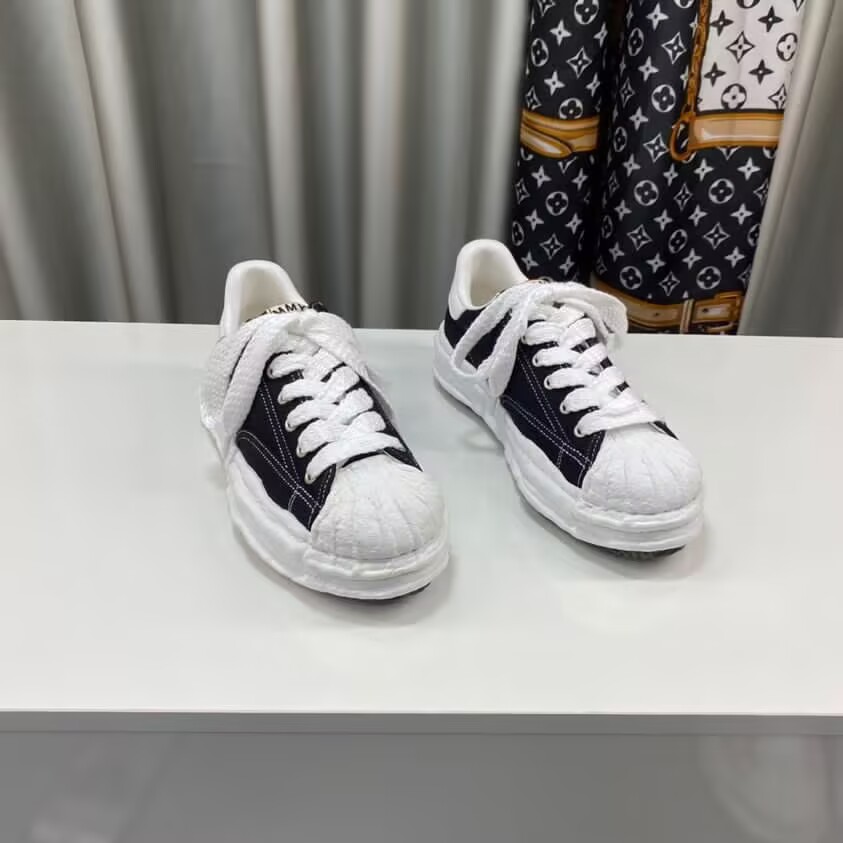 Maison Mihara Yasuhiro Hank OG Sole Canvas Low Black   A05FW702