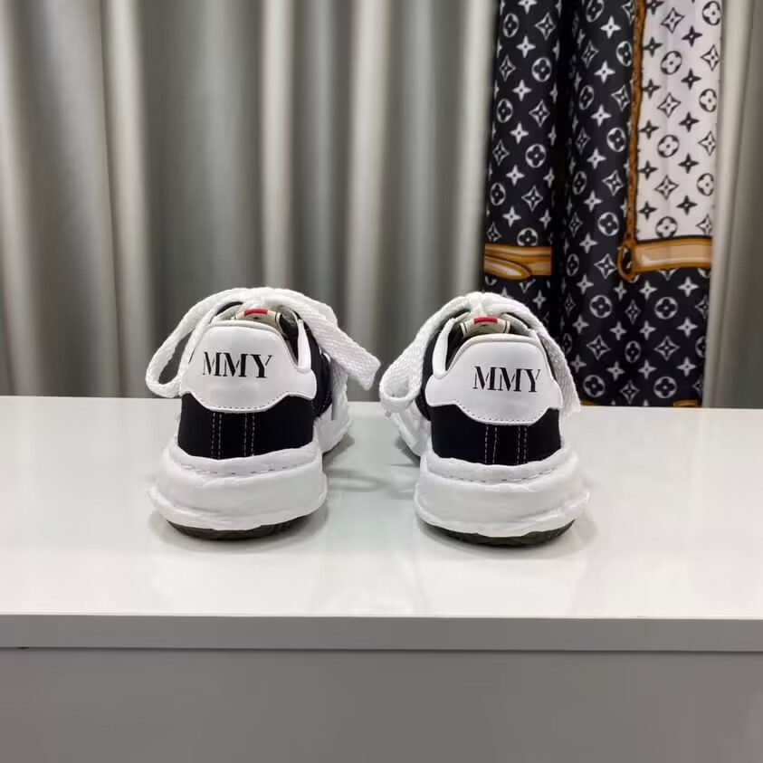 Maison Mihara Yasuhiro Hank OG Sole Canvas Low Black   A05FW702