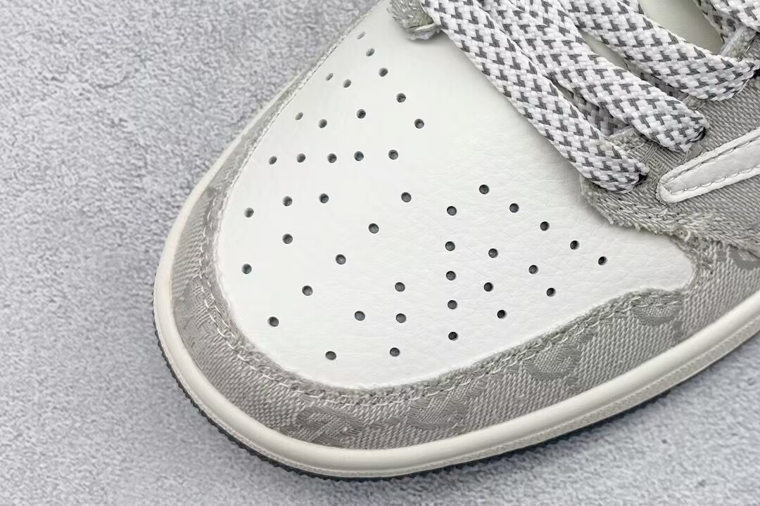 Travis Scott x Nike Air Jordan 1 x GUCCI Low AJ1 joint low-top sneakers TS joint barb XZ1658-002