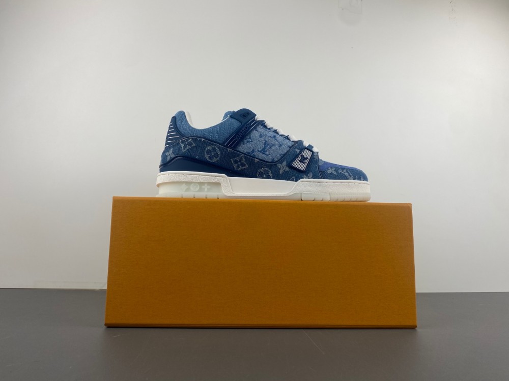 Louis Vuitton LV trainer Blue White
