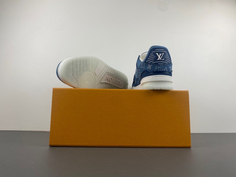 Louis Vuitton LV trainer Blue White