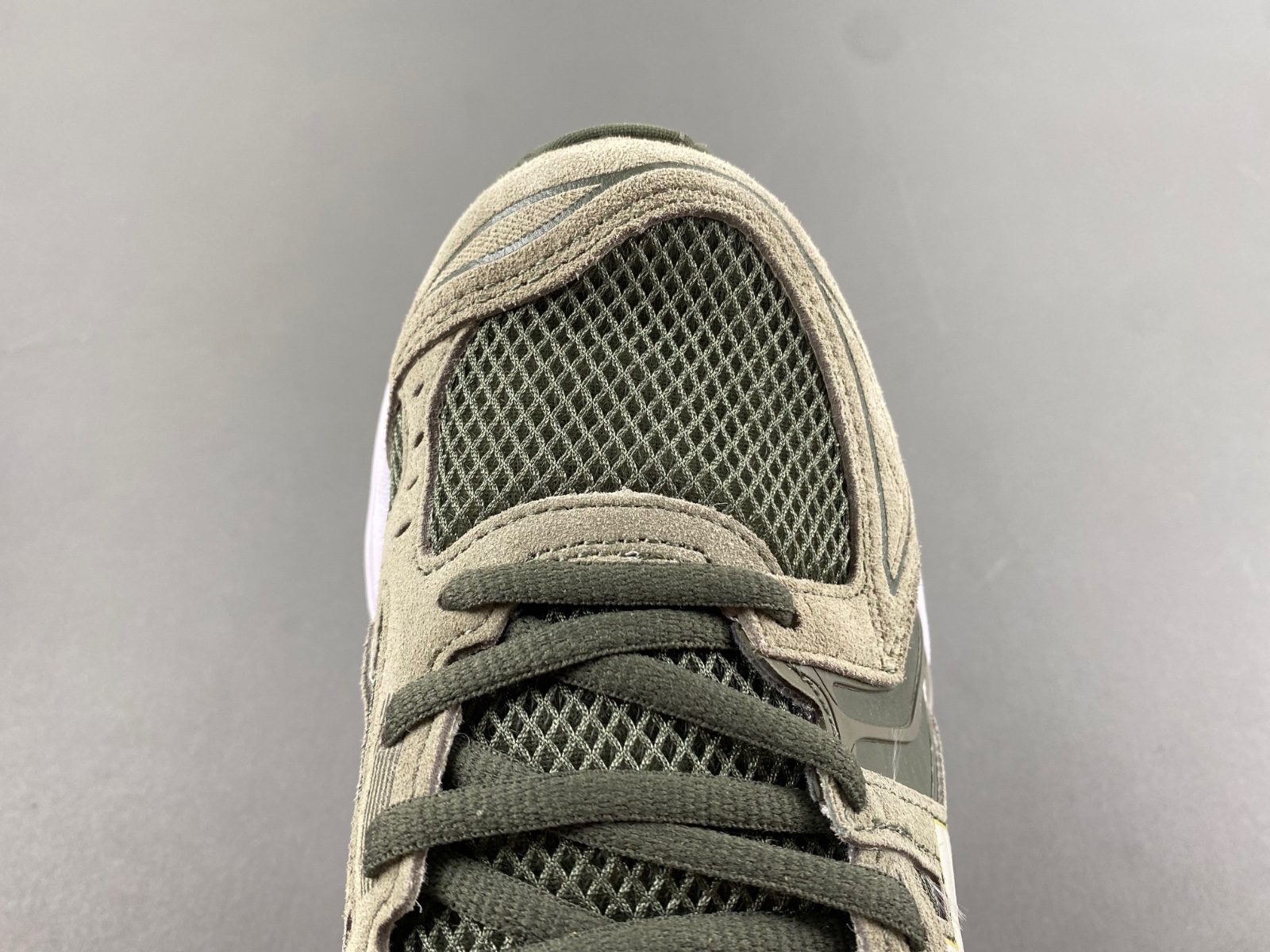 ASICS Gel-Kayano 14 MILITARY GREEN/GREY 1201A161-300