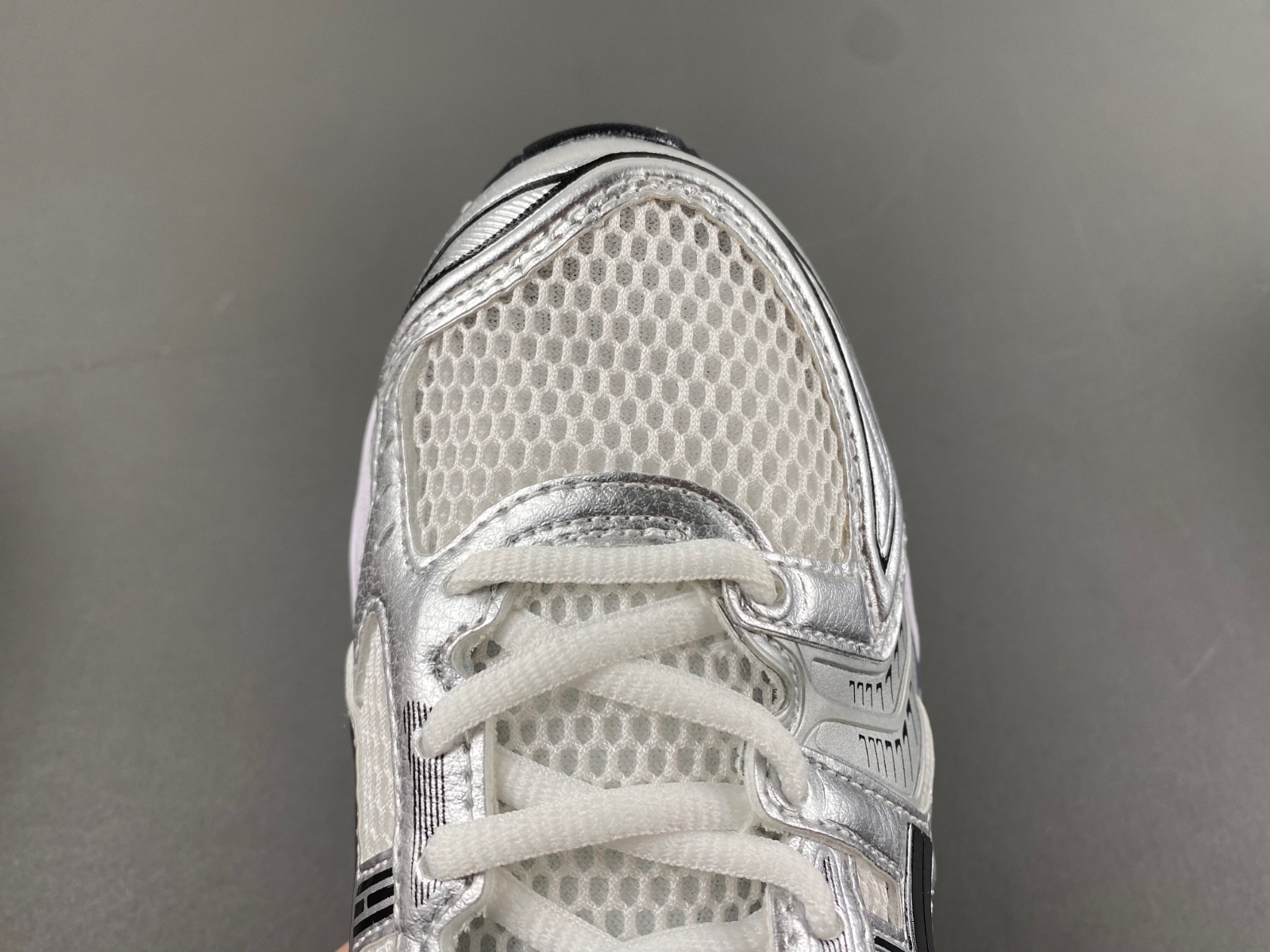 ASICS Gel-Kayano 14 SILVER/BLUE 1202A056-108