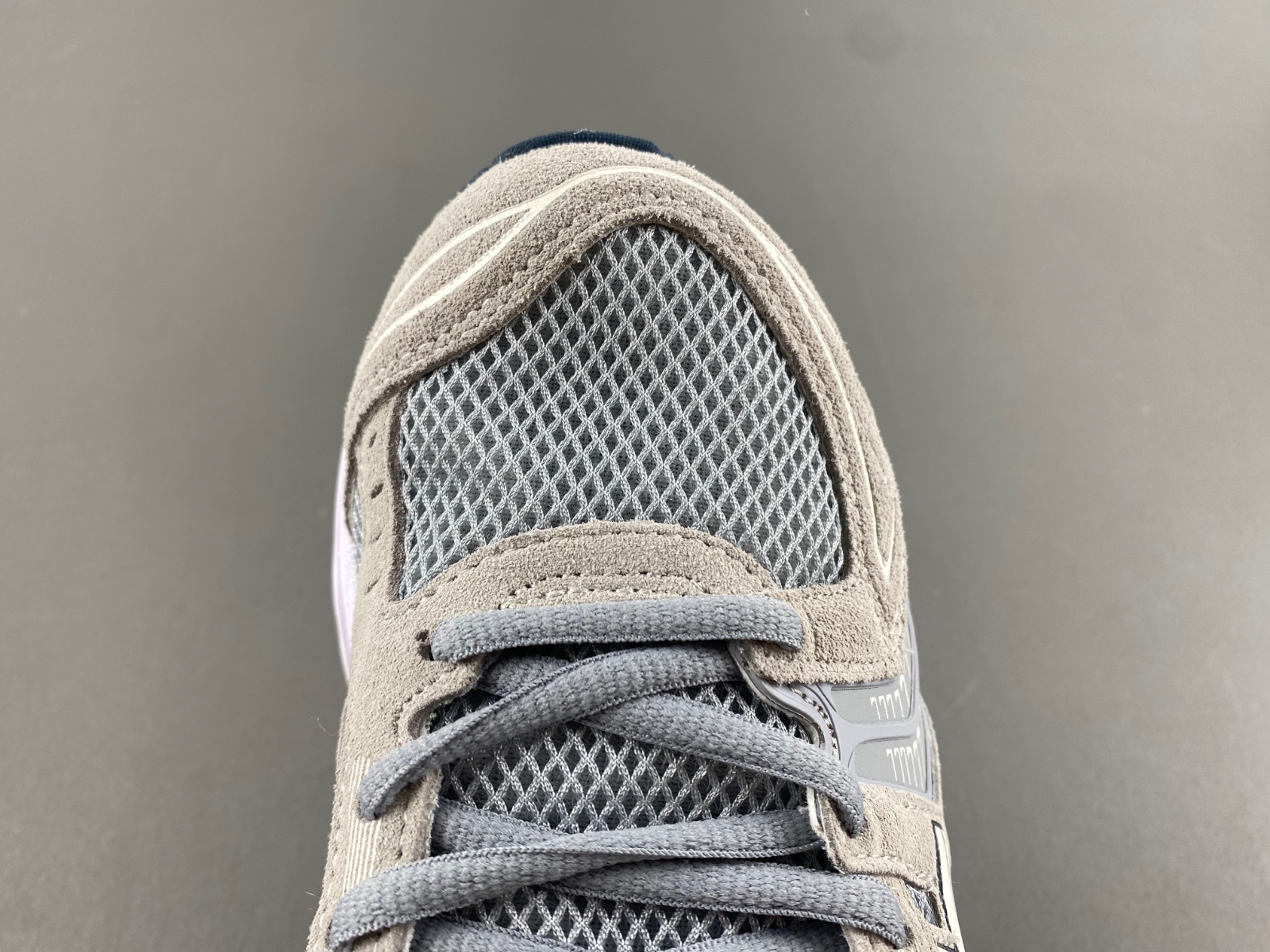 ASICS Gel-Kayano 14 GREY 1201A161-021