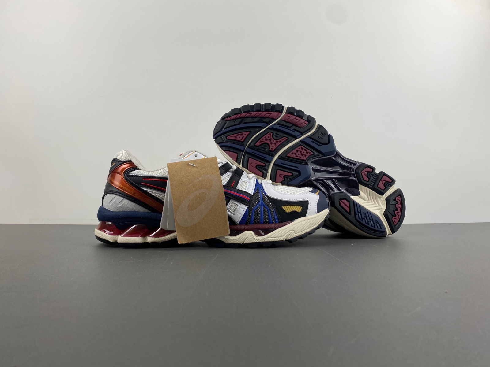 ASICS GEL-KAYANO LEGACY 1203A325.100