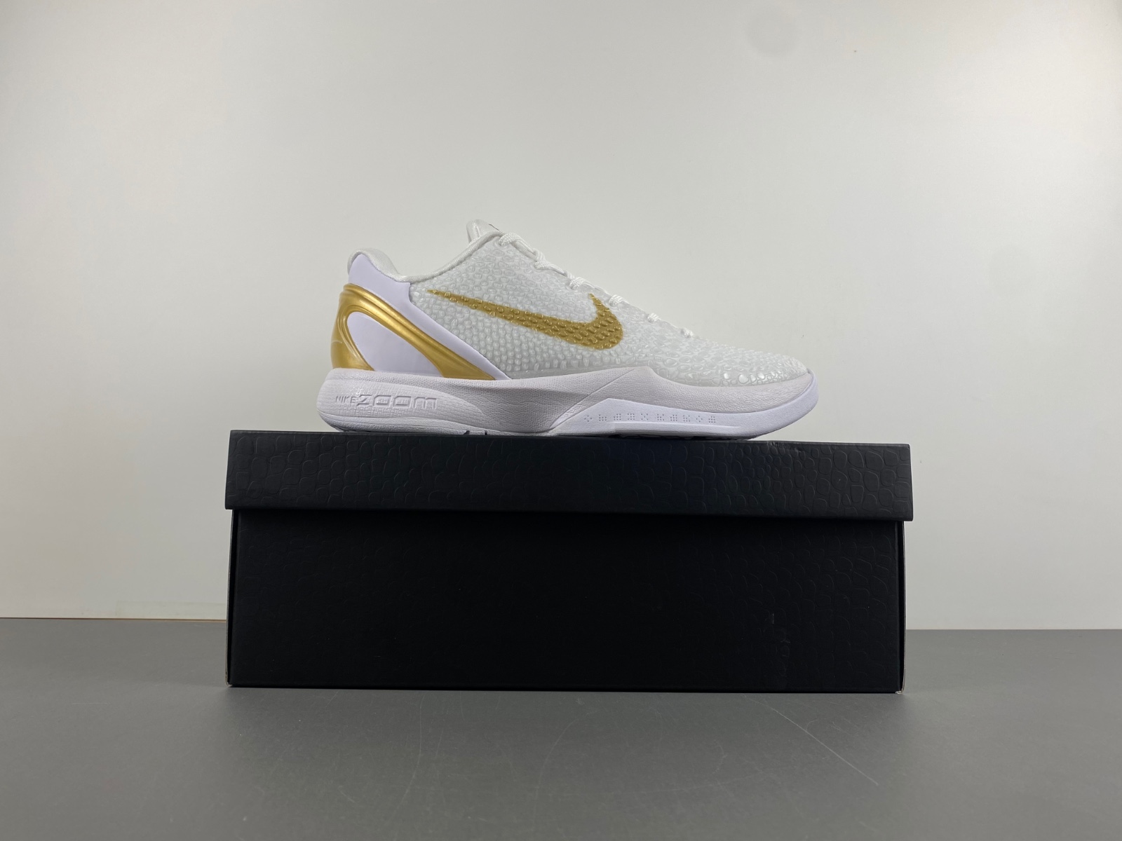 NIKE ZOOM KOBE WHITE GOLD FV4921-608