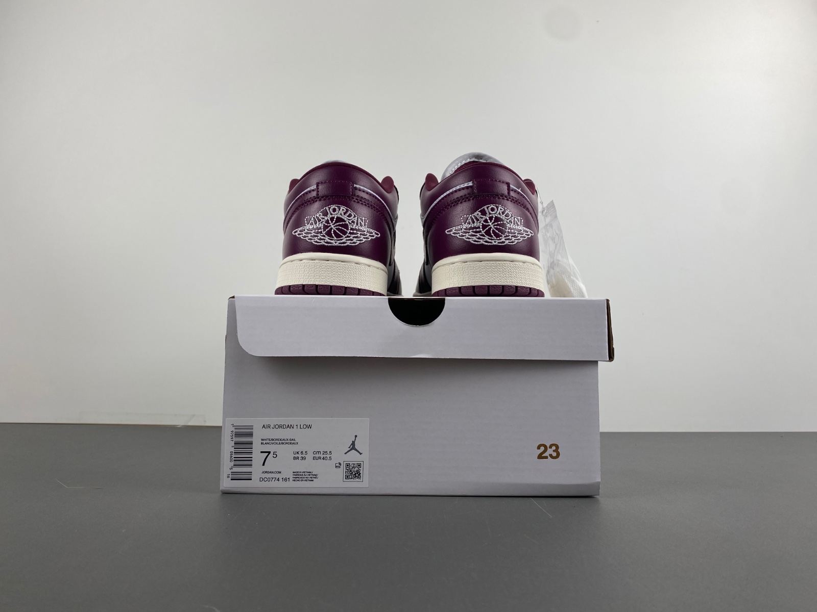 Air Jordan 1 Low Fireberry DC0774-161