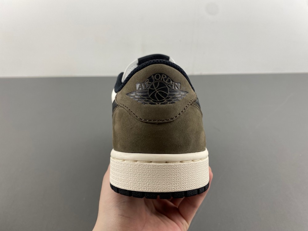 Jordan 1 Retro Low OG Mocha CZ0790-102