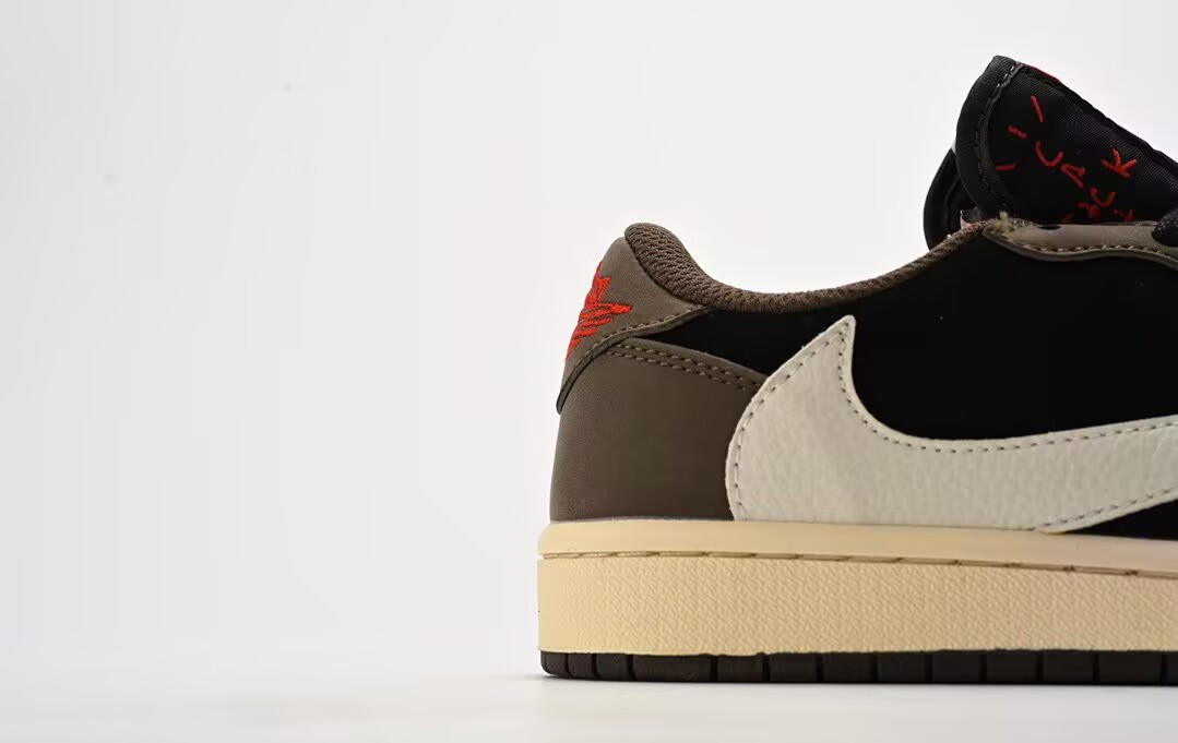 fraent design x travis scottx air 1low og sblackgreen toe“1 dm7866-001