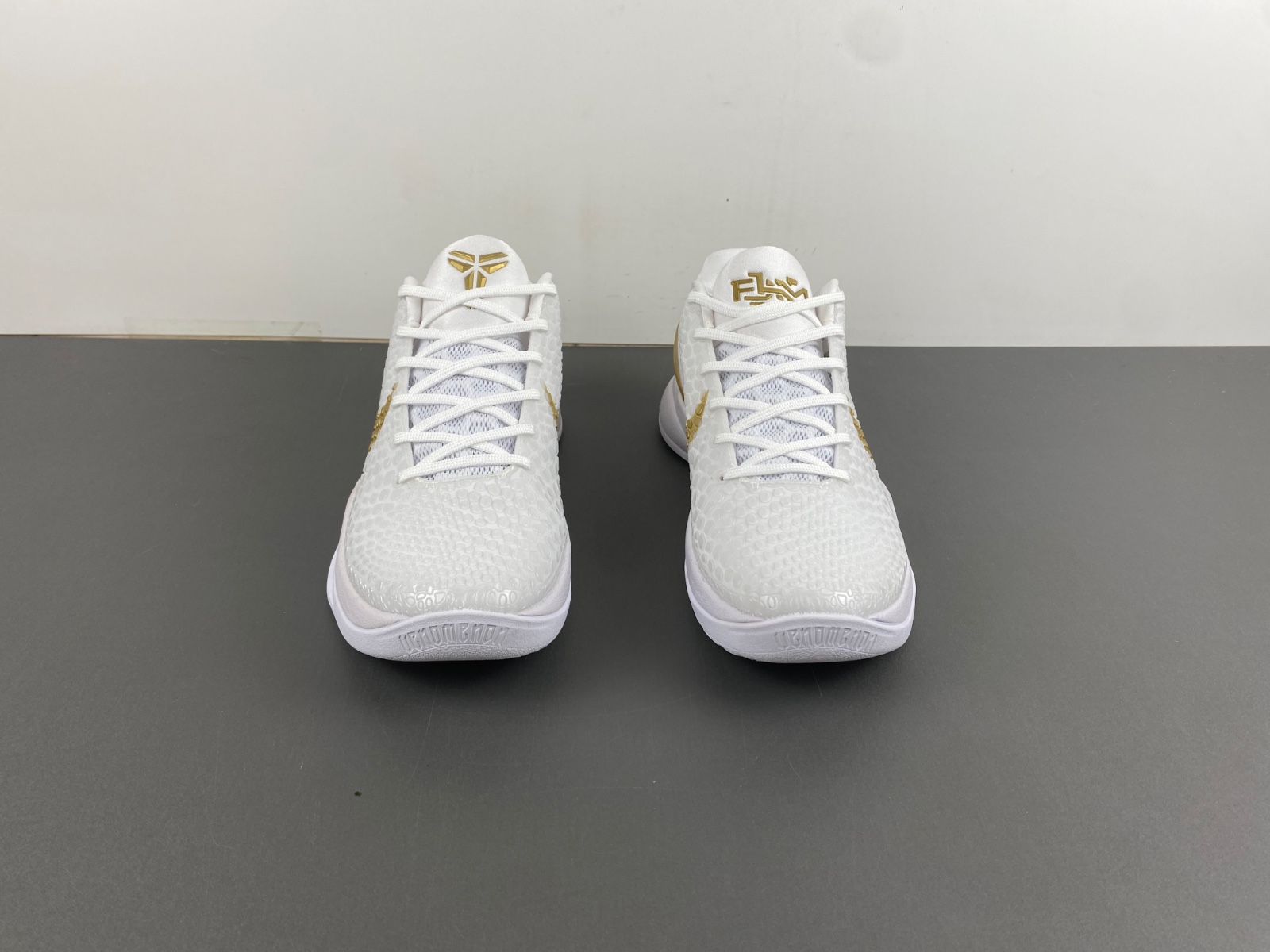 NIKE ZOOM KOBE WHITE GOLD FV4921-608