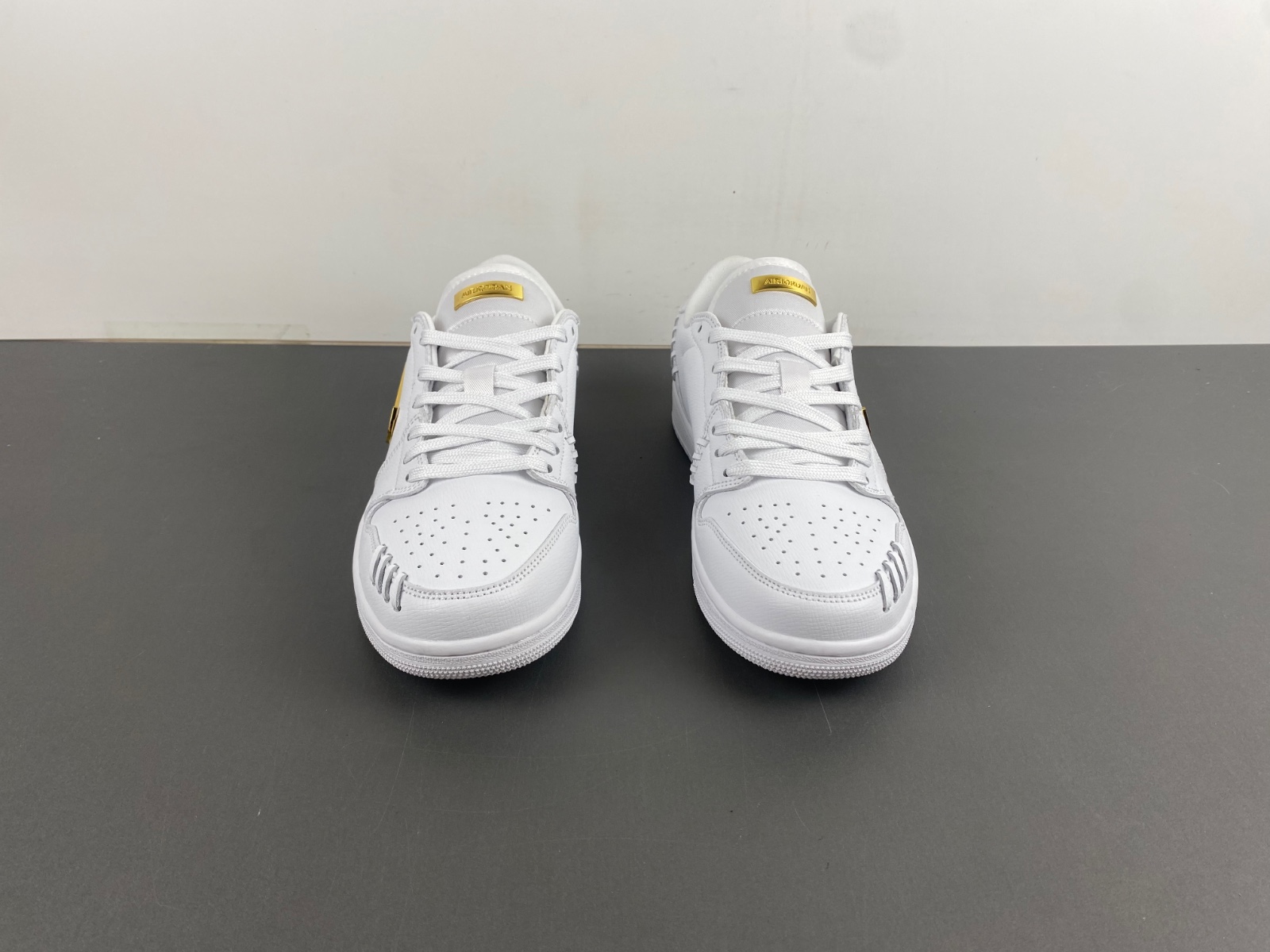 AIR JORDAN 1 LOW METHOD OF MAKE “SAIL/METALLIC GOLD” FN5032-100