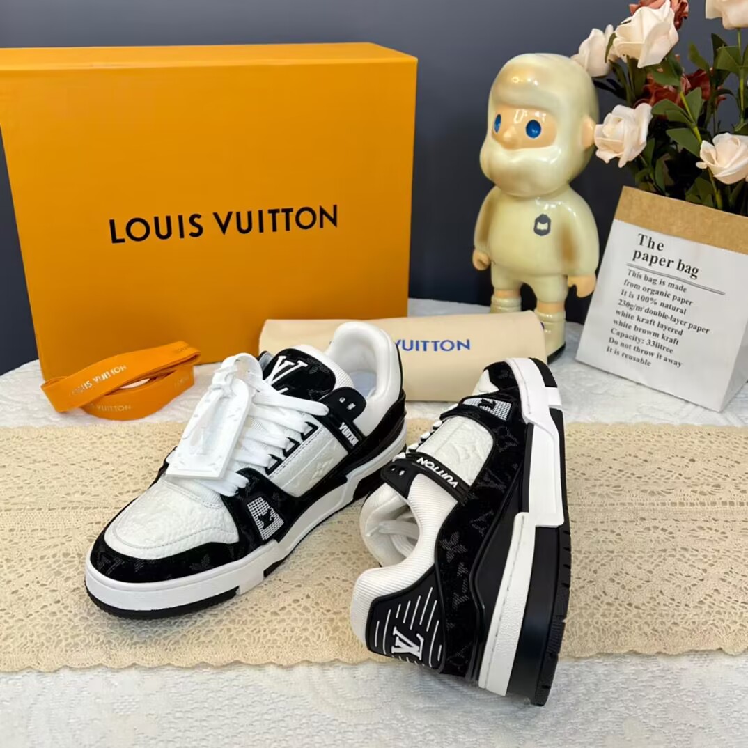 LOUIS VUITTON Trainer Panda Embossed Print Low-top Fashion Sneakers Unisex White and Black 1A9JG9
