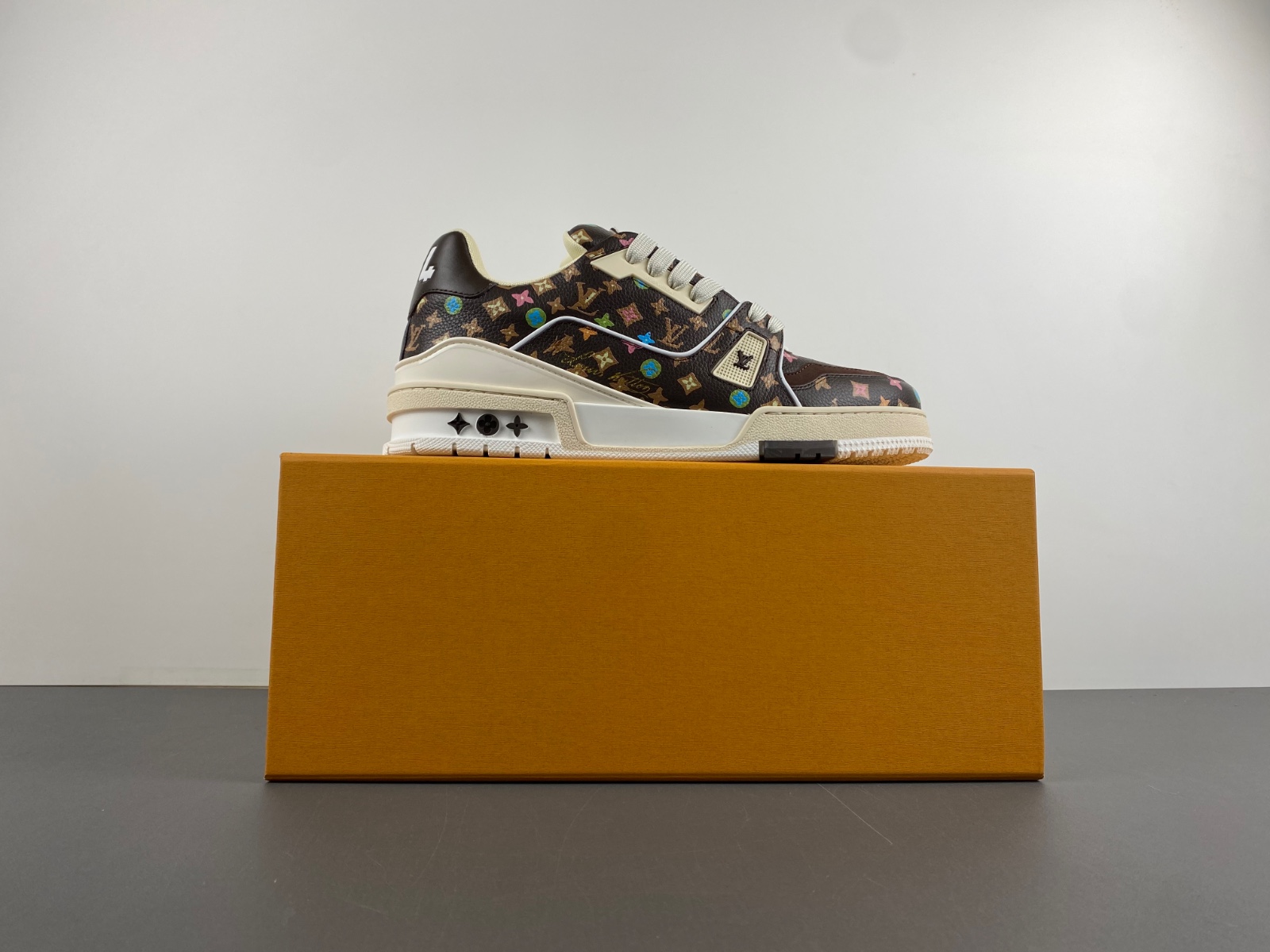 LOUIS VUITTON LV Trainer Sneaker Moka