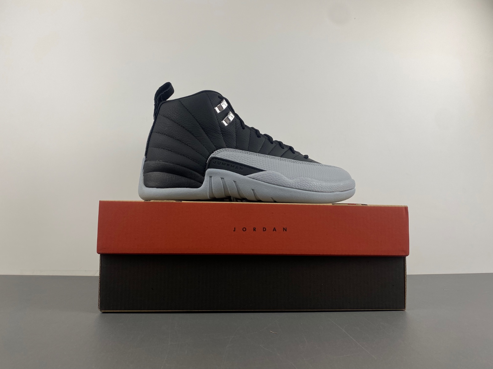 Air Jordan 12 Retro Low 'Wolf Grey' - CT8013-010