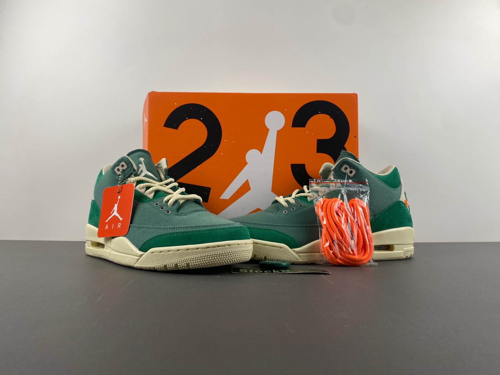 Air Jordan 3 Retro 