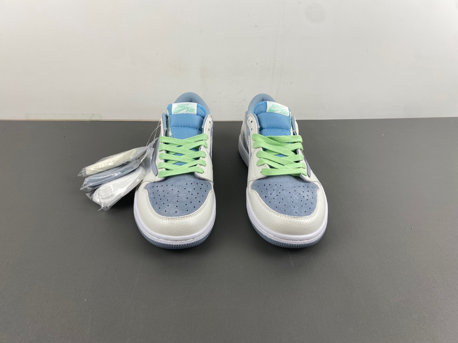 Fragment x Travis Scott x Air Jordan 1 Low White and Blue DM7866-888